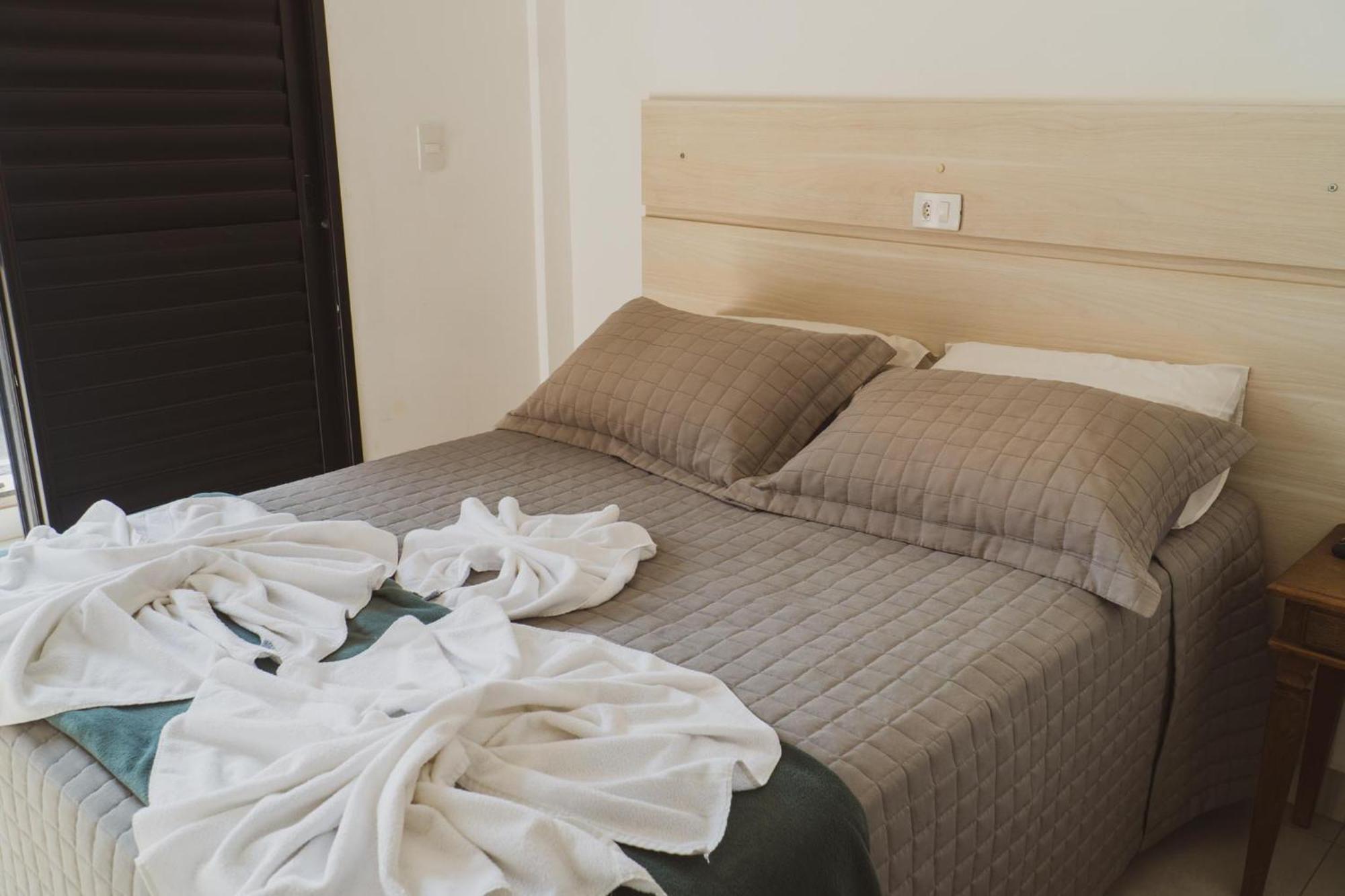 Hotel Casablanca Санта-Барбара-д'Уэсти Экстерьер фото